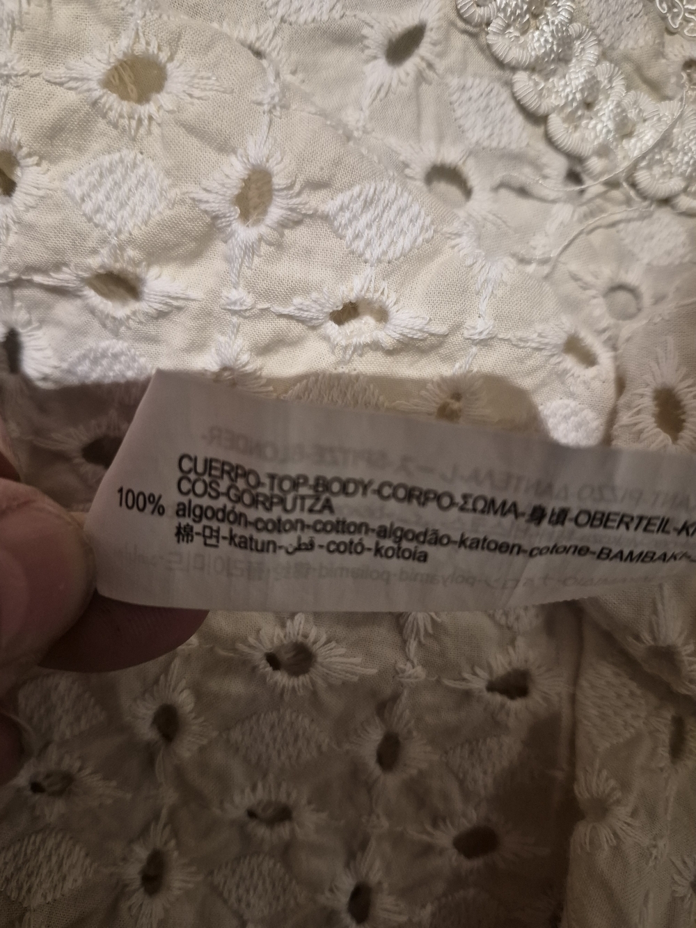 Zara Cream Eyelet V-Neck Sweater - Picture 7 of 7